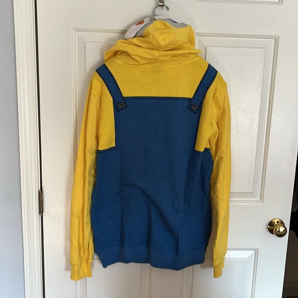 3 brand  new. minions hoodie. Sizes L/G, M/M, &  S/P 100% cotton. Mint condition - Picture 6 of 8